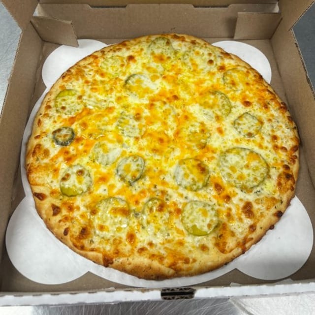 Trent's Pickle Pizza 12".