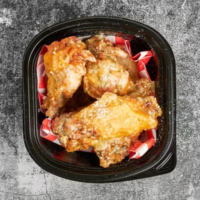 Wings Traditional (12 Count).